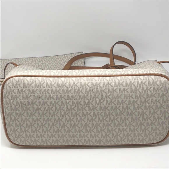 NWT Michael Kors Jet Set travel Lg drawstring tote - Picture 7 of 8